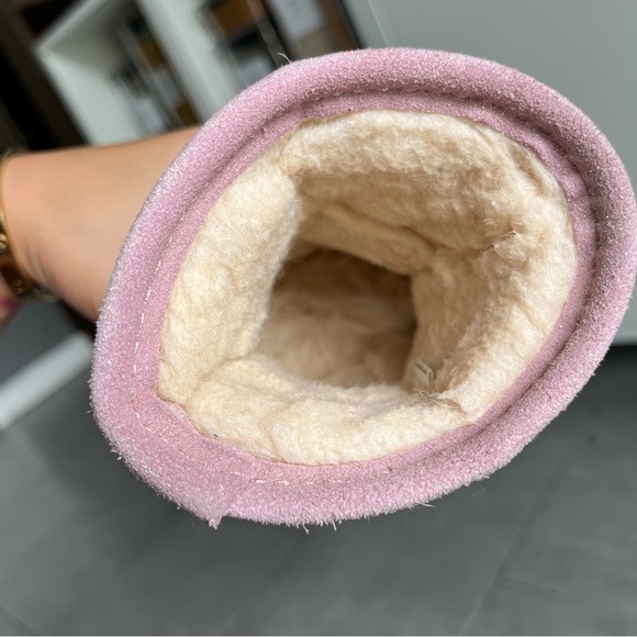 BEARPAW | Pink Glitter Suede Boot with wool lining Toddler size 9 - Picture 7 of 9